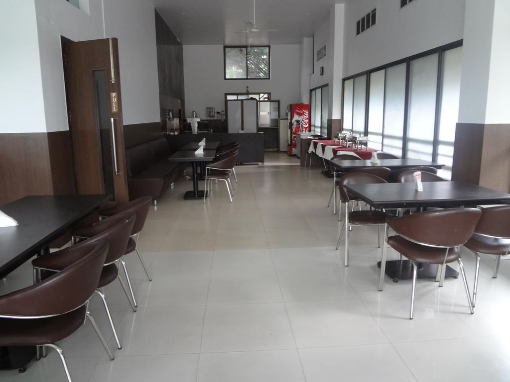 Hotel Adi Nagpur Exterior foto