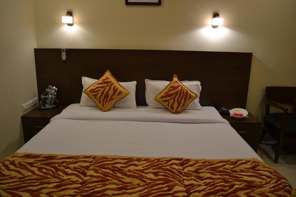 Hotel Adi Nagpur Exterior foto
