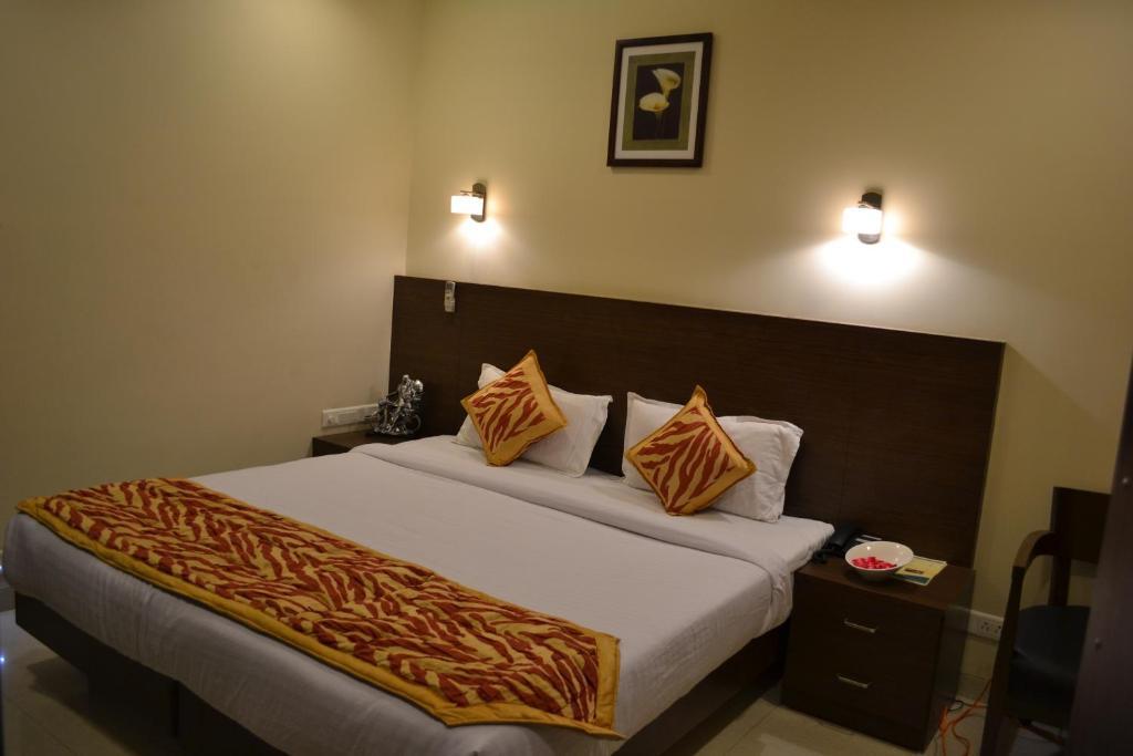Hotel Adi Nagpur Exterior foto