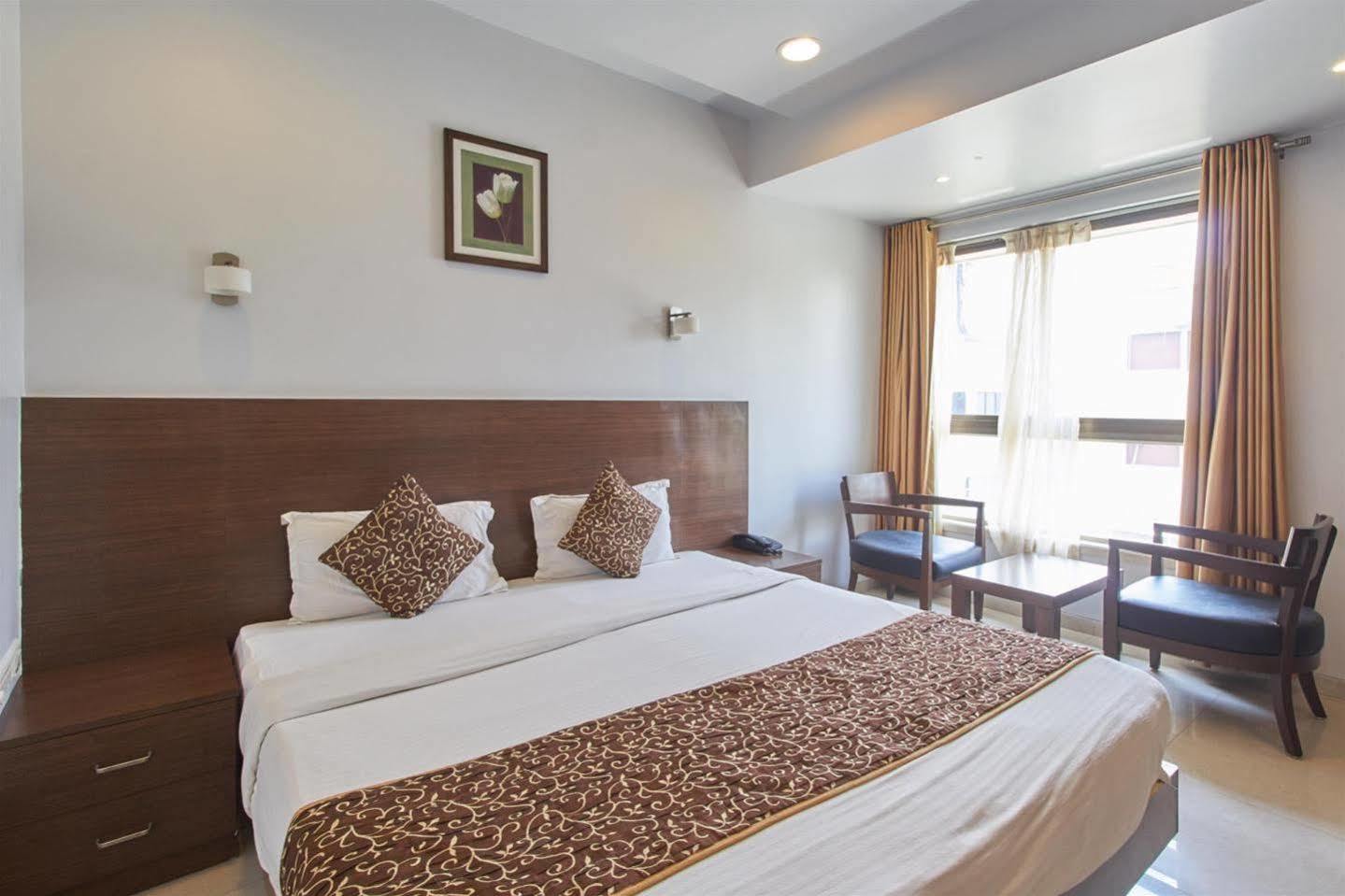 Hotel Adi Nagpur Exterior foto